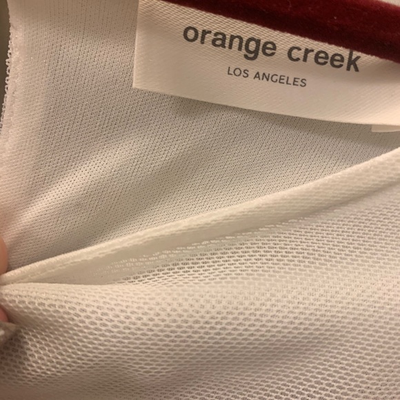 Beautiful lace modest dress - Picture 6 of 6